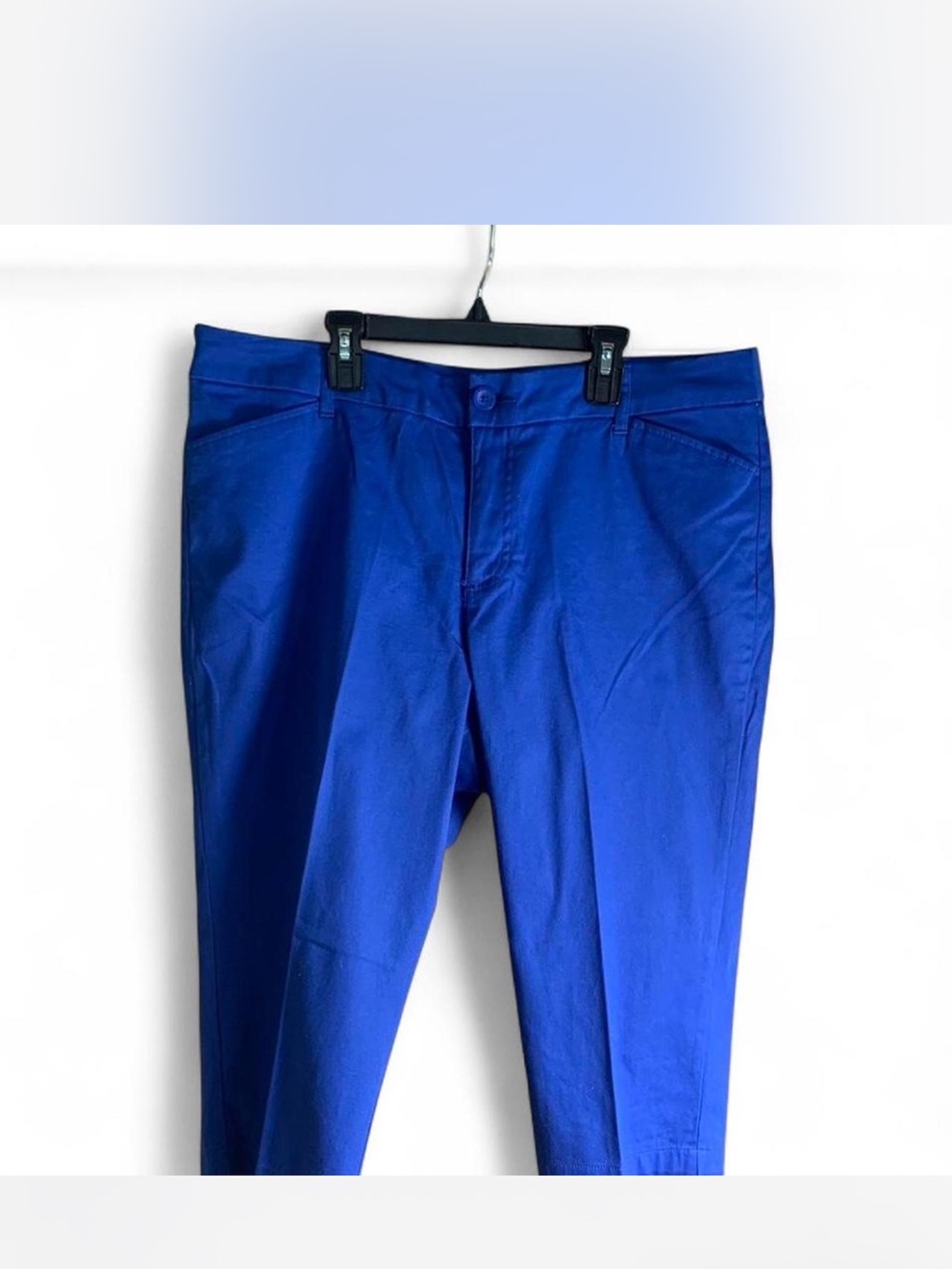 St. John's Bay Bright Blue Cotton Capris size 18